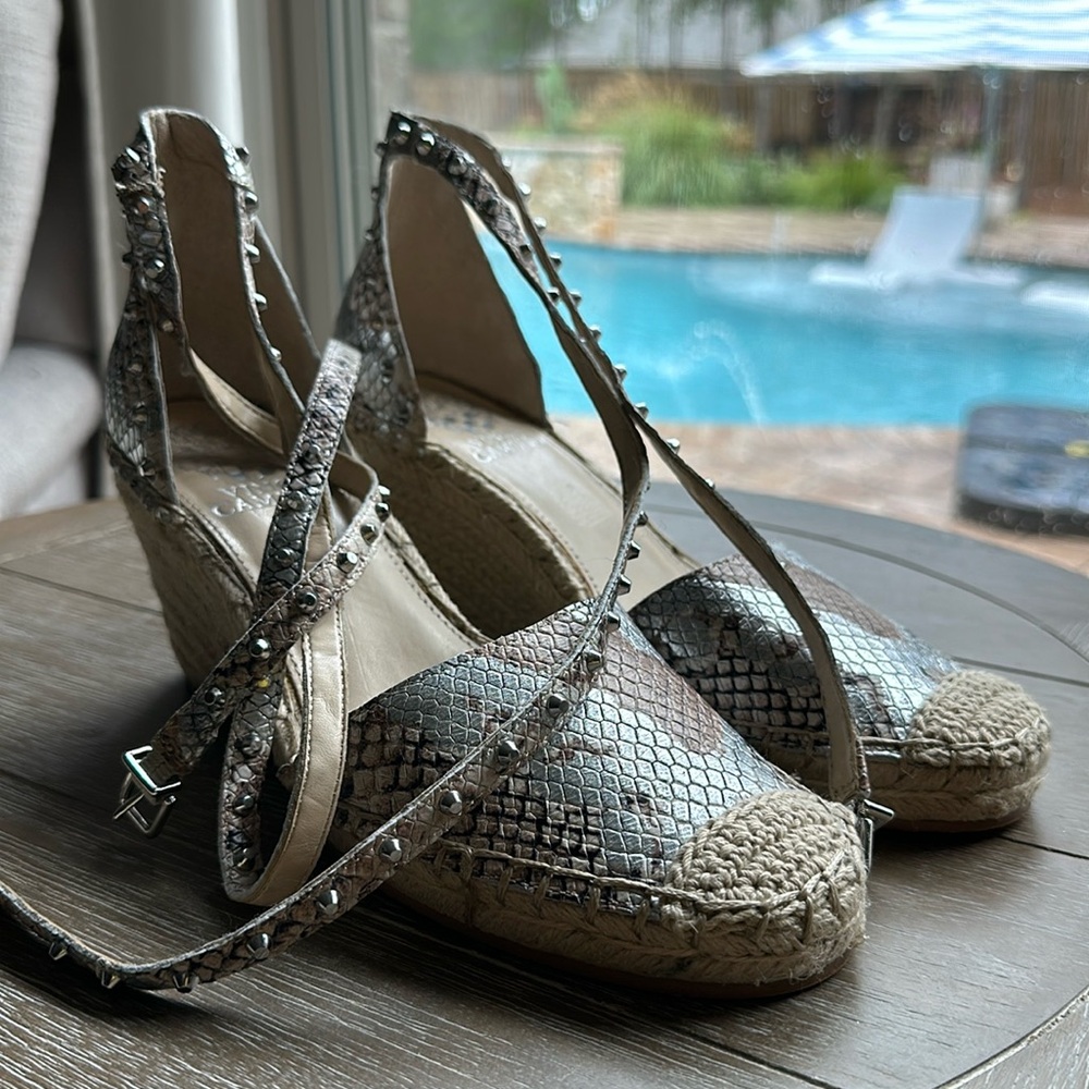 Vince Camuto wedges